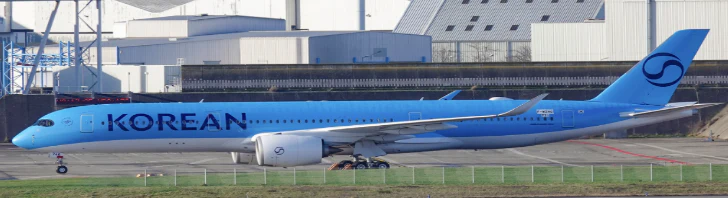 Pre-Order JC Wings SA2114A 1:200 Korean Air Airbus A350-900XWB "NC" Reg: HL8746 "Flaps Down"