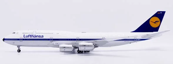 Pre-Order JC Wings XX20454 1:200 Lufthansa Boeing 747-8 "Retro" Reg: D-ABYT