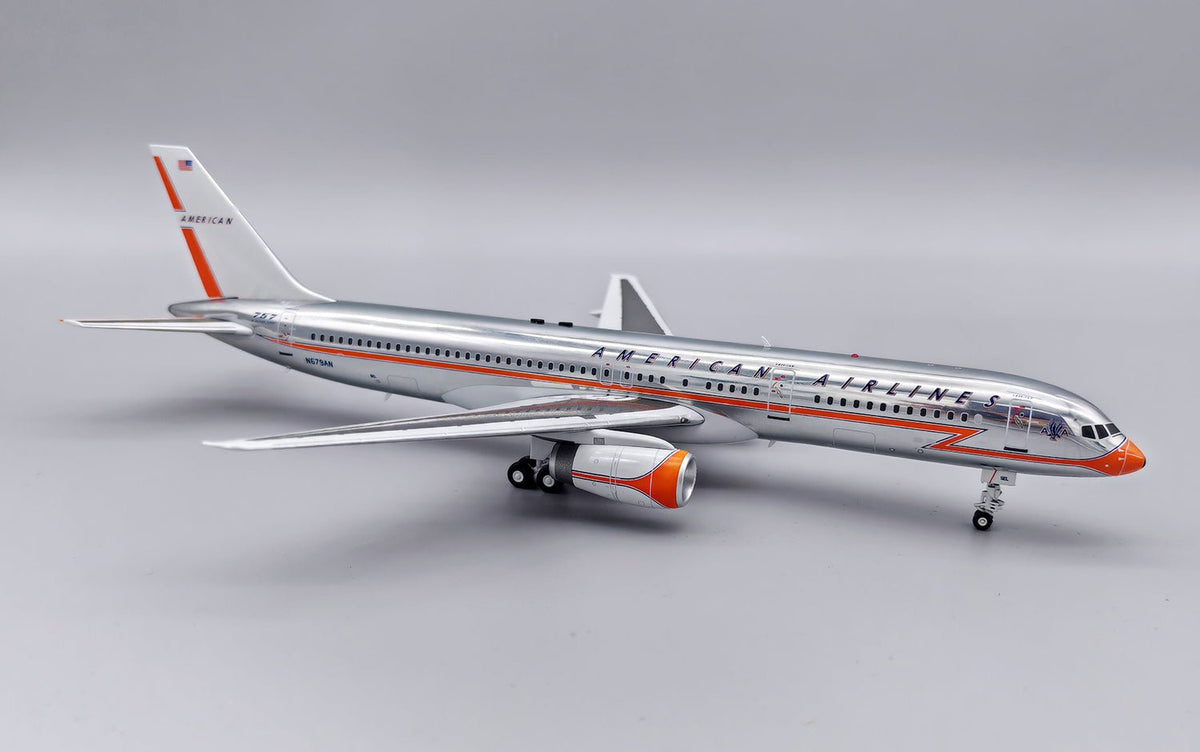 Inflight IF752AA0723P 1:200 American Airlines Boeing 757 - 223