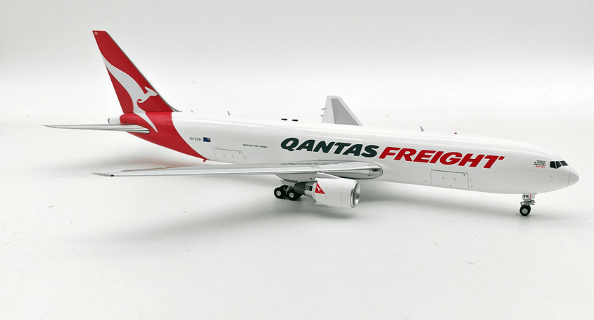 Inflight IF763QF0123 1:200 Qantas Freight Boeing 767 - 381F/ER VH - EFR