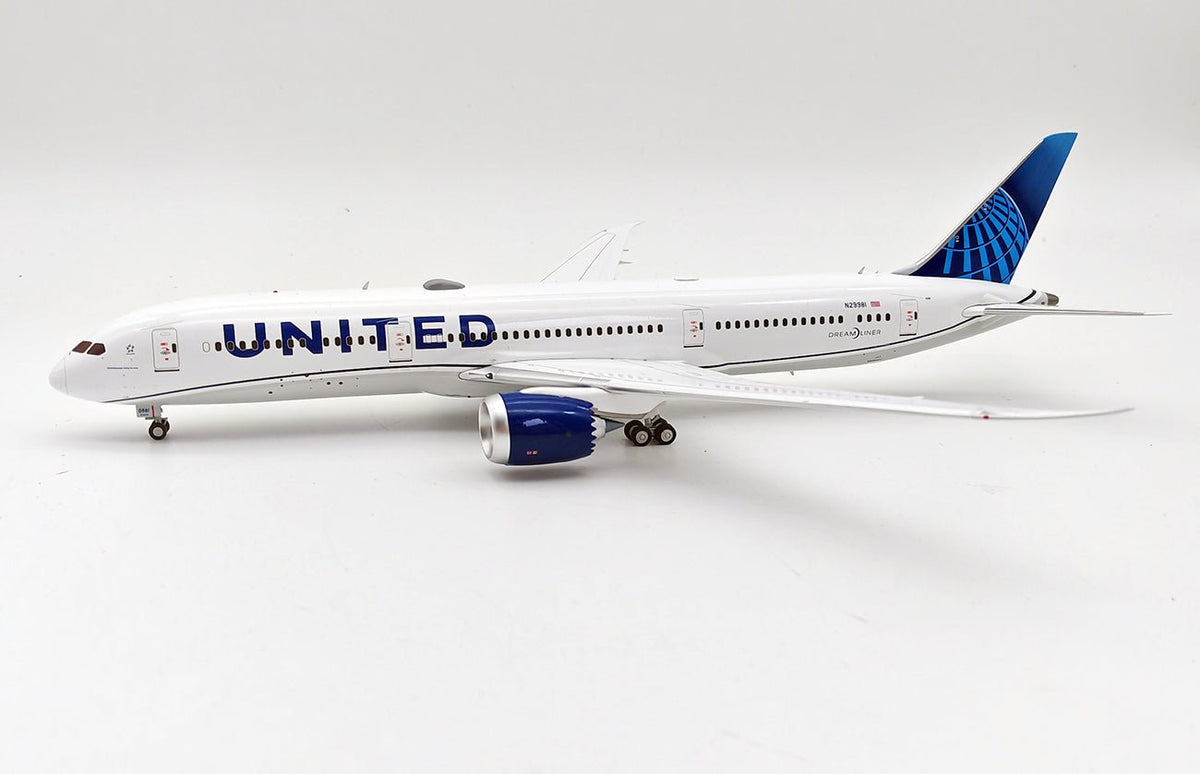 Inflight IF789UA1123 1:200 United Airlines Boeing 787 - 9 N29981
