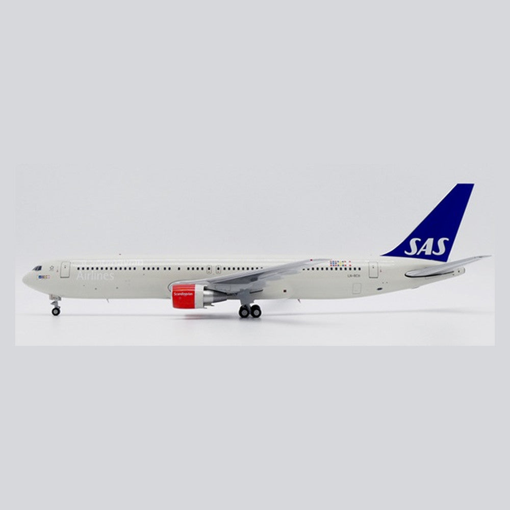 JC Wings 1:200 SAS Scandinavian Airlines Boeing 767-300ER Reg: LN-RCH diecast model aircraft — SKU XX20192