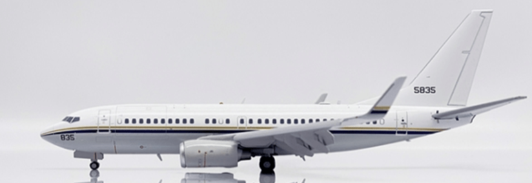 JC Wings XX20278 1:200 US Navy Boeing C - 40A Clipper 165835