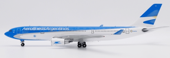 JC Wings XX20367 1:200 Aerolineas Argentinas Airbus A330 - 200 Reg: LV - GHQ