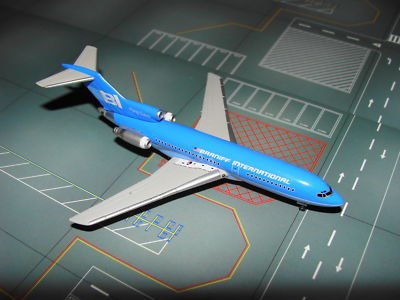 Jet - X JX033 1:400 Braniff International Boeing 727 - 100