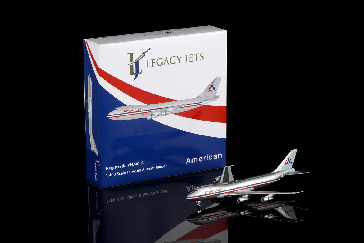 Legacy Jets 1:400 scale American/Pan Am Hybrid Boeing 747-100 N740PA diecast model airplane