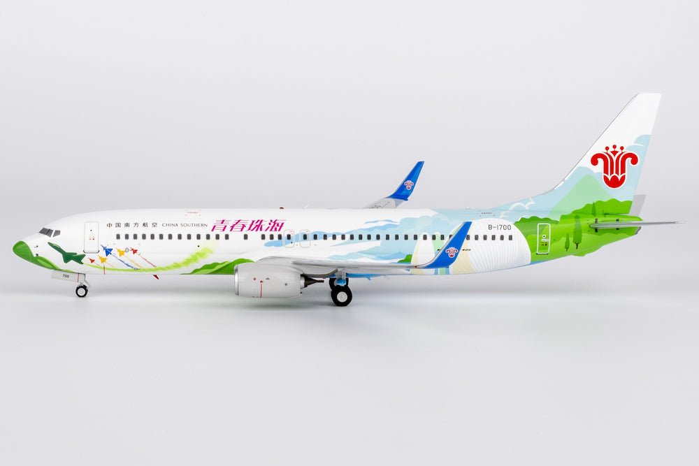 NG Models 24039 1:200 China Southern Airlines 737-800/w B-1700 (Zhuhai City of Youth; officially released by CSAIR)