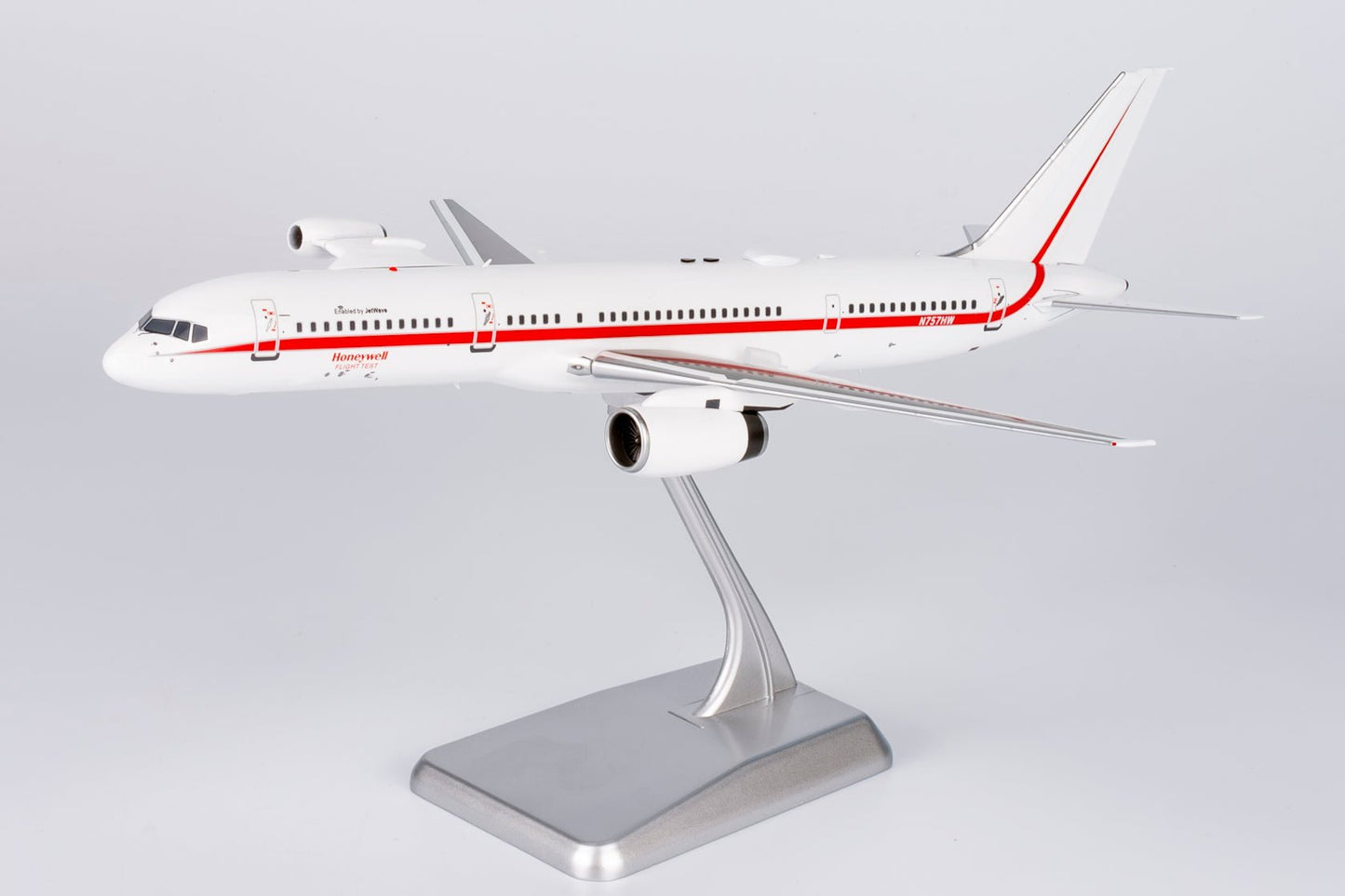 NG Models 42040 1:200 Honeywell Aviation Services 757 - 200 N757HW (old livery; with test engine "RB11")