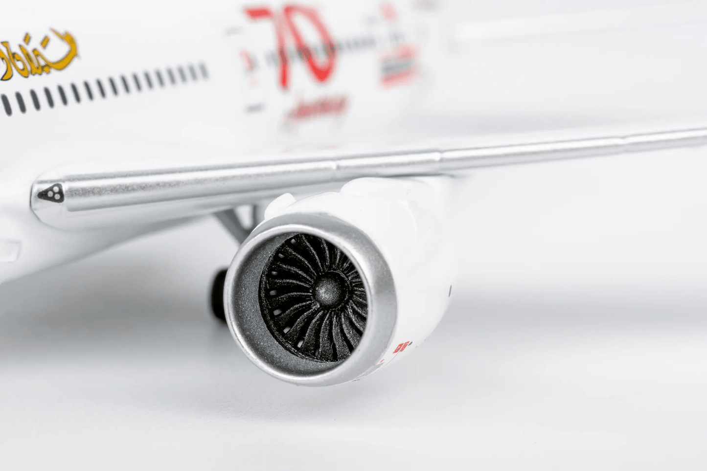 NG Models 55157 1:400 Gulf Air 787 - 9 Dreamliner A9C - FG (1976 retro cs, "70 Years" sticker)