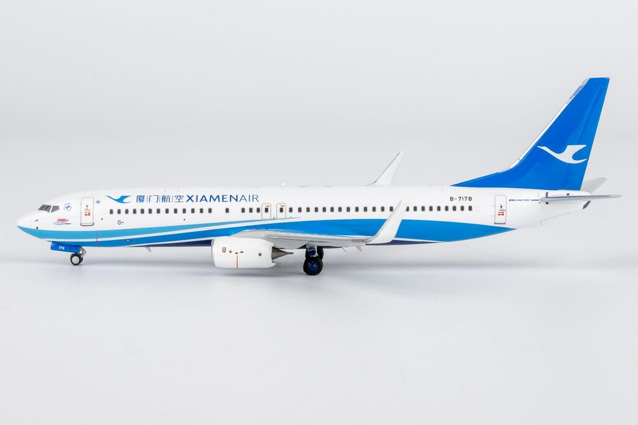 NG Models 64148 1:400 Xiamen Airlines 737 - 800/w B - 7178 ("8,888th 737" sticker)