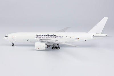 NG Models 72013 1:400 Lufthansa Cargo 777F D - ALFJ (with "I'm a natural beauty" title)