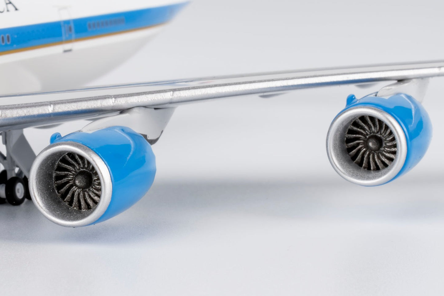 NG Models 78040 1:400 United States - US Air Force (USAF) VC - 25B (747 - 8) 30000 (classics version)