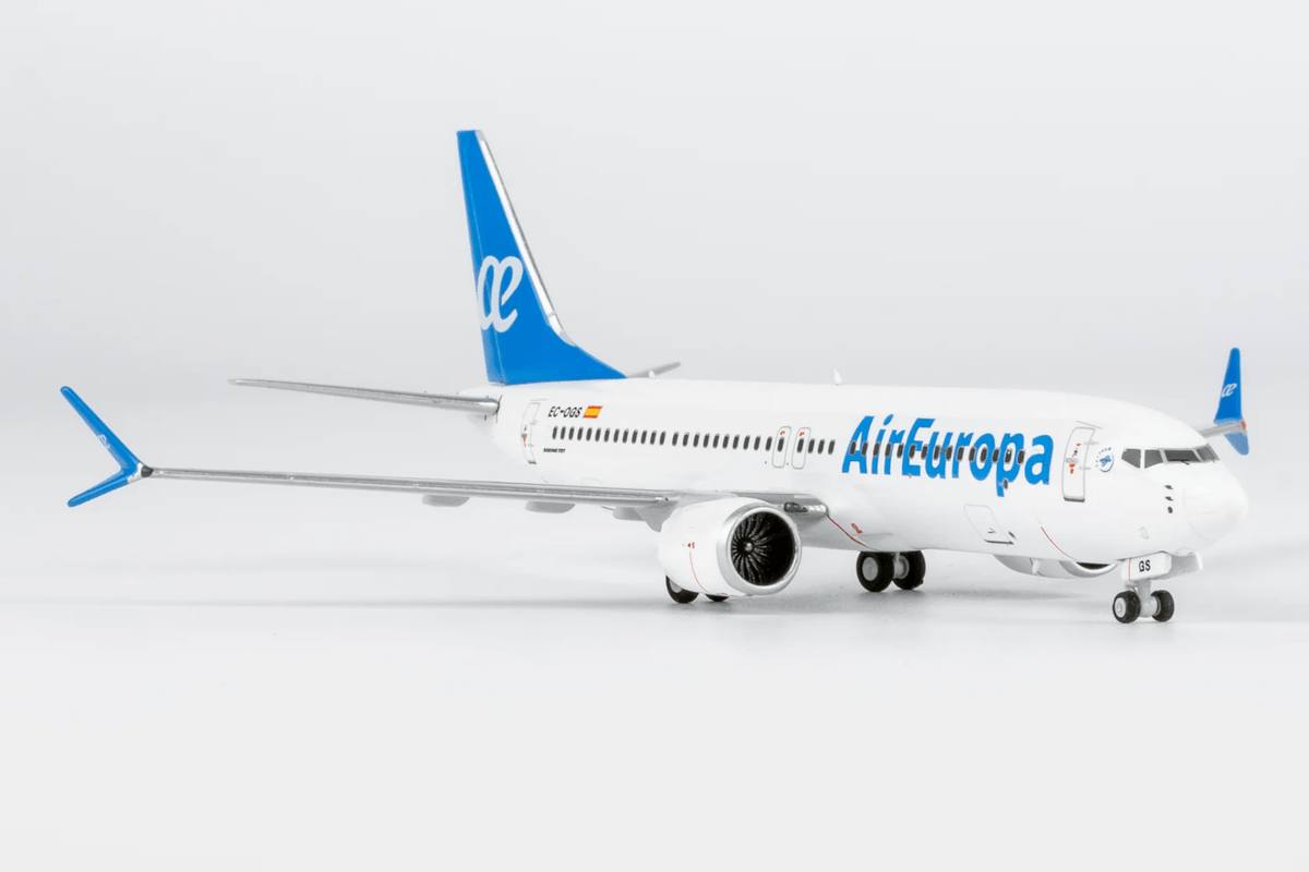 NG Models 88044 1:400 Air Europa 737 MAX 8 EC - OGS (1st 737 MAX 8 for UX)
