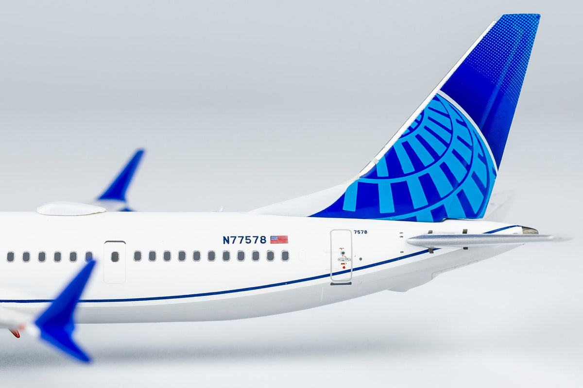 NG Models 89013 1:400 United Airlines 737 MAX 9 N77578 (Blue Evolution livery)