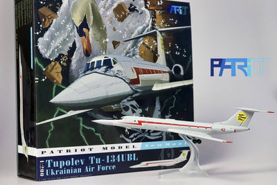 Patriot Model PT - 200 - 008 1:200 Ukranian Air Force Tu - 134UBL Red 42