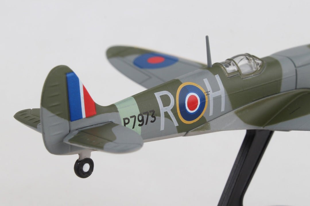 Postage Stamp PS5335 - 4 1:93 RAAF Spitfire Mk.IIa Tail P7973