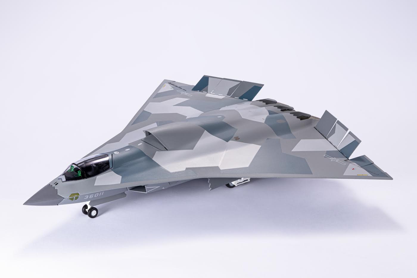 Air Force 1 AF1-0324 1:72 J-36 Stealth Fighter Chinese Air Force