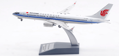 Aviation200 AV2102 1:200 B - 1399 Air China Boeing 737 - 8 MAX