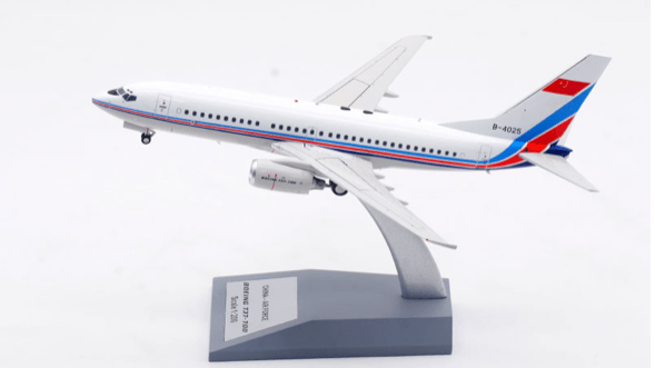 Aviation200 AV2105 1:200 B - 4025 People's Liberation Army Air Force - Chinese Air Force Boeing 737 - 76D