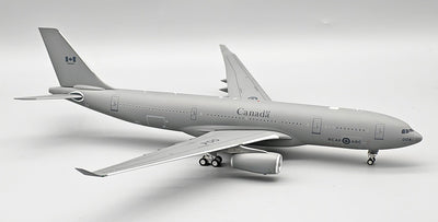 Pre - Order B - Models 1:200 Canadian Air Force CC - 330 Husky 004