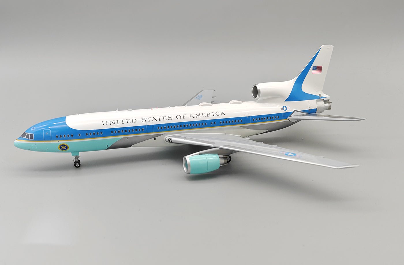 B-Models B-1011-USAF 1:200 AIR FORCE ONE TRISTAR B-1011 – MTS