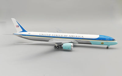 Pre - Order B - Models B - USAF - 78X - 001P 1:200 United States of America Boeing 787 - 10