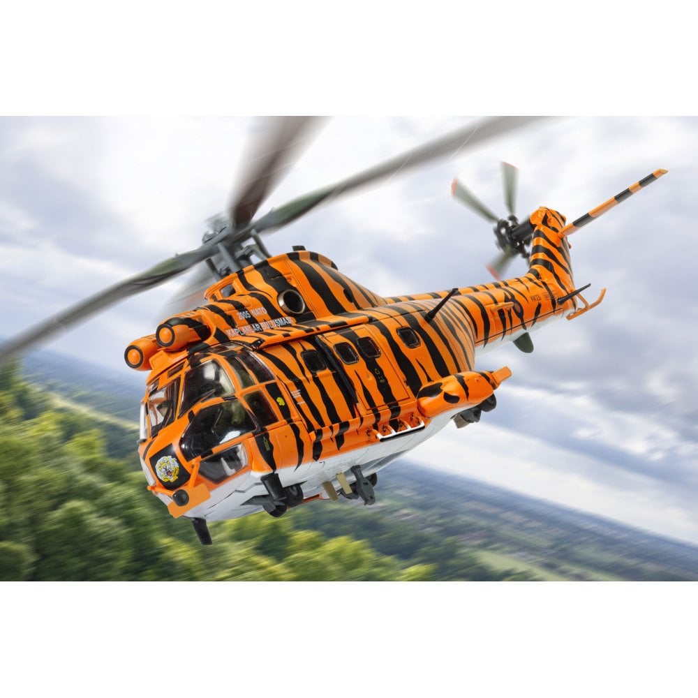 Pre-Order Corgi AA27006 1:72 Westland Puma HC-1 RAF Sqn