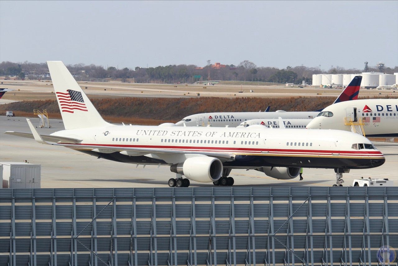 Pre - Order Gemini Jets GJAFO2434 1:400 C - 32A USAF 99 - 0003