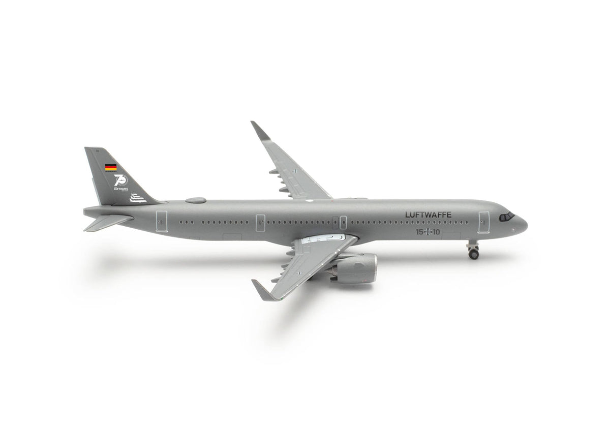 Pre-Order Herpa Wings 539821 1:500 German Air Force Airbus A321LR "70 Years Luftwaffe" 15+10