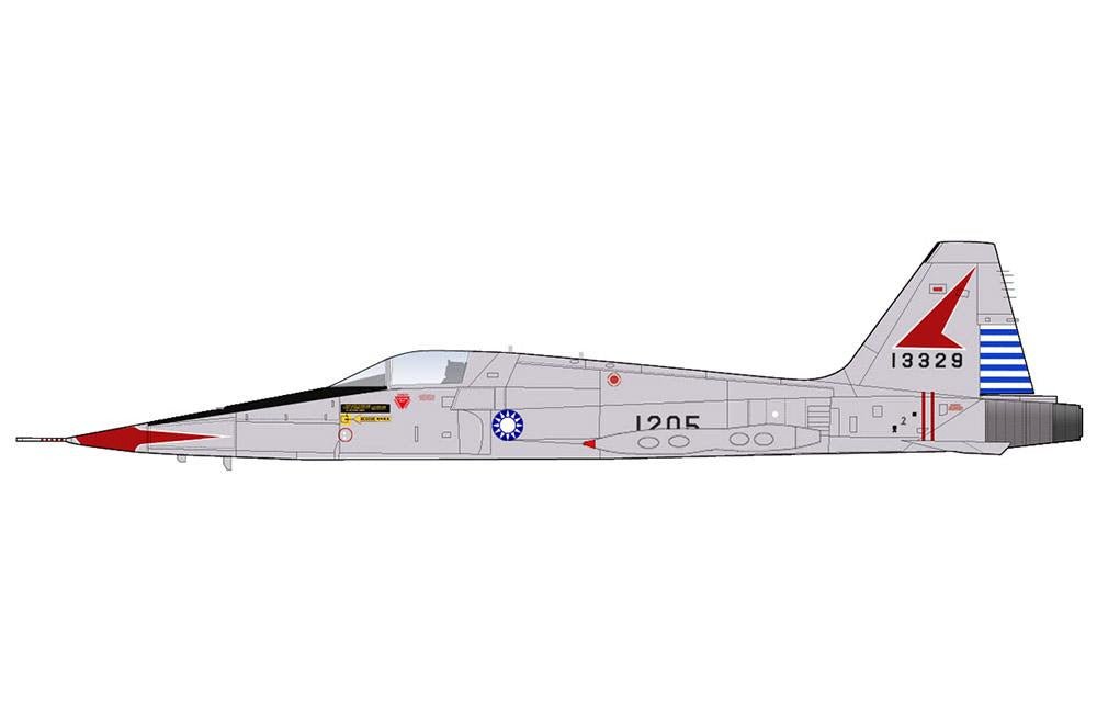 Pre Order Hobby Master HA33001 1:72 F - 5A Freedom Fighter 1205, 1st TFW, ROCAF, 1960s