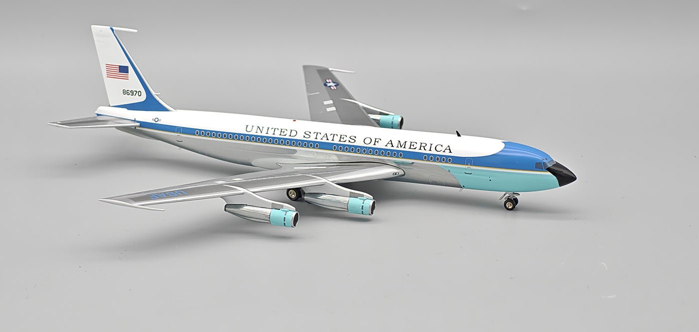 Pre - Order InFlight200 IF137USAF1025P 1:200 USA - Air Force Boeing VC - 137B (707 - 153B) 58 - 6970 Polished