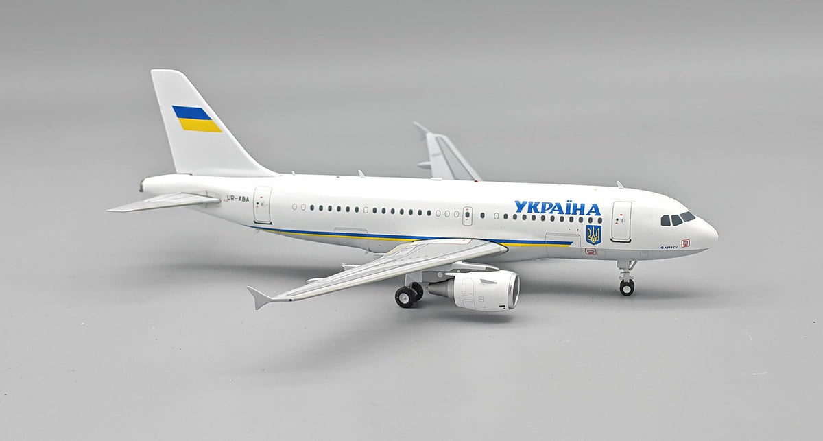 Pre-Order InFlight200 IF319UKR0726 1:200 Ukrainian Government Airbus A319-115 ACJ UR-ABA
