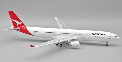 Pre - Order InFlight200 IF333QF1025 1:200 Qantas Airbus A330 - 303 VH - QPB