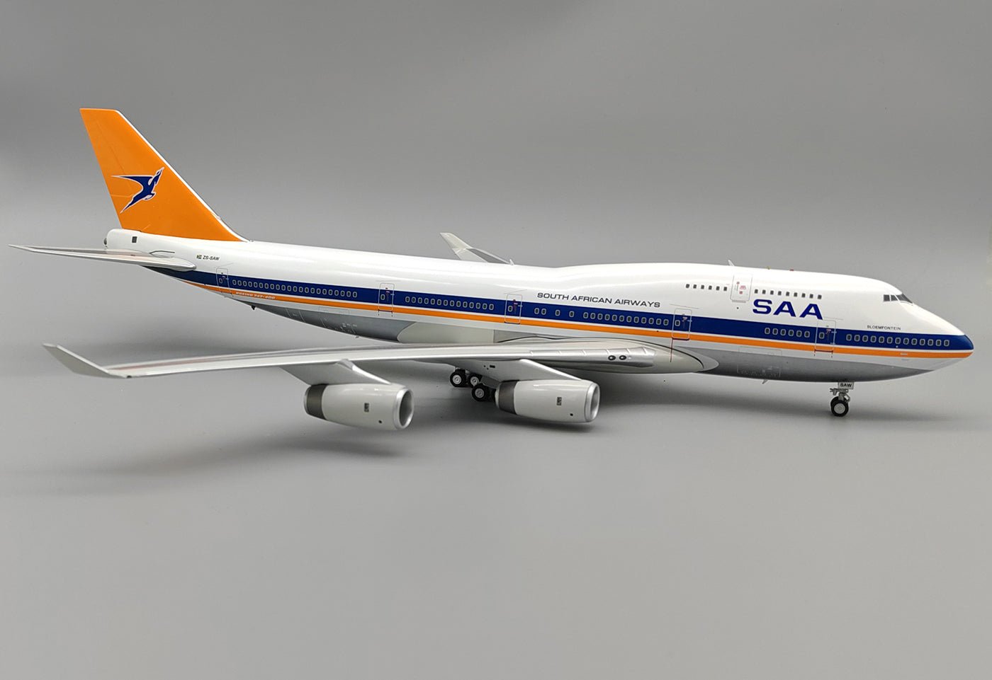 Pre - Order InFlight200 IF744SA0524P 1:200 South African Airways Boeing 747 - 444 ZS - SAW Polished