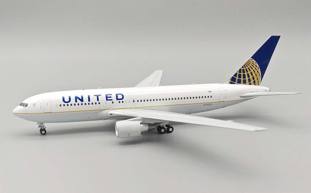 Pre - Order InFlight200 IF762UA0525 1:200 United Airlines Boeing 767 - 224/ER N73152
