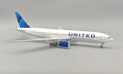 Pre - Order InFlight200 IF772UA1224 1:200 United Airlines Boeing 777 - 222/ER N209UA