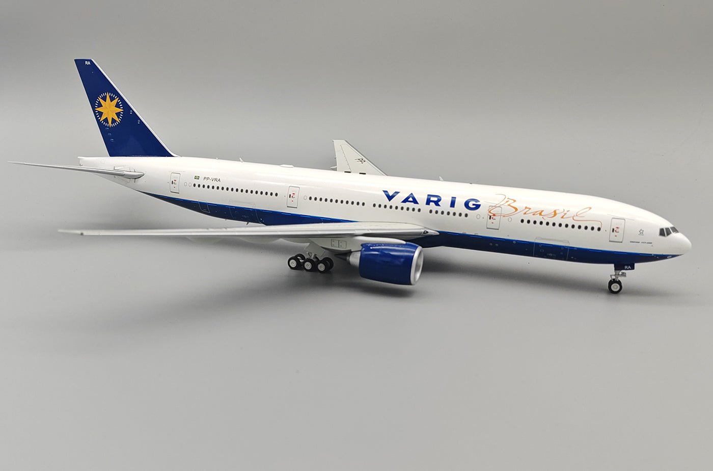 Pre - Order InFlight200 IF772VR1024 1:200 Varig Boeing 777 - 2Q8/ER PP - VRA