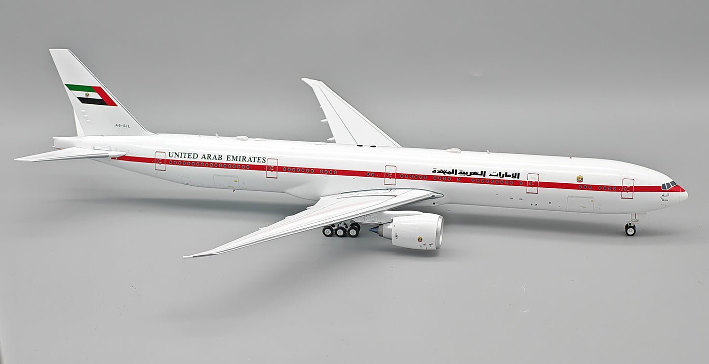 Pre - Order InFlight200 IF773UAE1025 1:200 United Arab Emirates (Abu Dhabi Amiri Flight) Boeing 777 - 35R/ER A6 - SIL