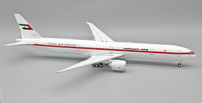 Pre - Order InFlight200 IF773UAE1025 1:200 United Arab Emirates (Abu Dhabi Amiri Flight) Boeing 777 - 35R/ER A6 - SIL