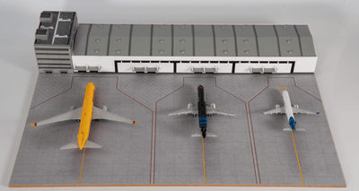 Pre - Order JC Wings AA - ACT - 4001 - M 1:400 Airport Cargo Terminal Display Case with Apron and 3 Aircraft Models