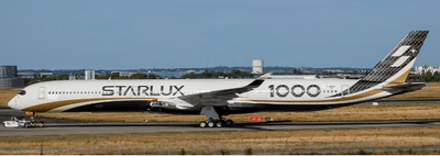 Pre - Order JC Wings EW435K002A 1:400 Starlux Airlines Airbus A350 - 1000XWB "Carbon Fiber" Reg: B - 58551 "Flaps Down"