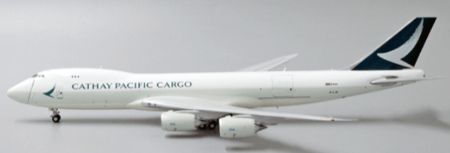 Pre - Order JC Wings EW4748003 1:400 Cathay Pacific Cargo Boeing 747 - 8F "Interactive Series" Reg: B - LJB