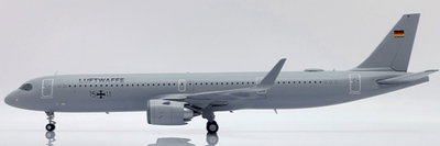 Pre - Order JC Wings LH2335 1:200 Luftwaffe Airbus A321NEO Reg: 15+11