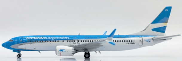Pre - Order JC Wings LH4198 1:400 Aerolineas Argentinas Boeing 737 MAX 8 LV - GVD