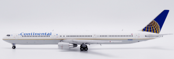 Pre - Order JC Wings LH4370 1:400 Continental Airlines Boeing 767 - 400ER Reg: N66051