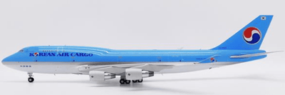 Pre - Order JC Wings XX20186A 1:200 Korean Air Cargo Boeing 747 - 400BCF Reg: HL7486 "Flaps Down"