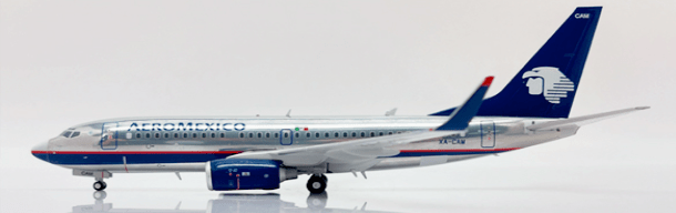 Pre - Order JC Wings XX20189A 1:200 Aeromexico Boeing 737 - 700 "Polished" Reg: XA - CAM "Flaps Down"