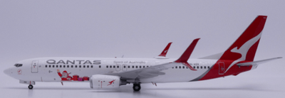 Pre - Order JC Wings XX20746 1:200 Qantas Boeing 737 - 800 "NC""Santa" Reg: VH - VZX