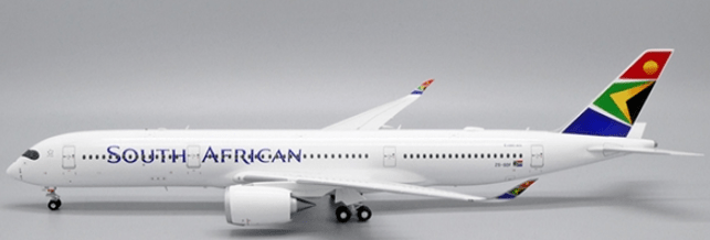Pre - Order JC Wings XX2429A 1:200 South African Airways Airbus A350 - 900XWB ZS - SDF (Flaps Down)