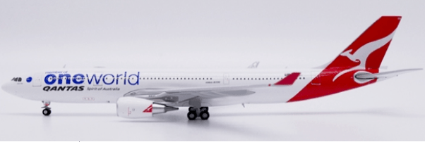Pre - Order JC Wings XX40246 1:400 Qantas Airbus A330 - 200 "Oneworld" Reg: VH - EBV
